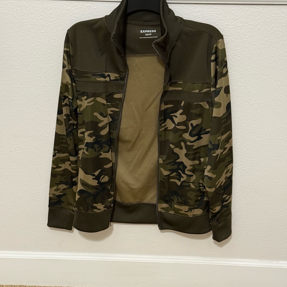 Express Camo Zip-Up Jacket
